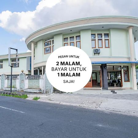 Collection O Tasikmalaya Near Stadium Wiradadaha Formerly Hotel Abadi מראה חיצוני תמונה